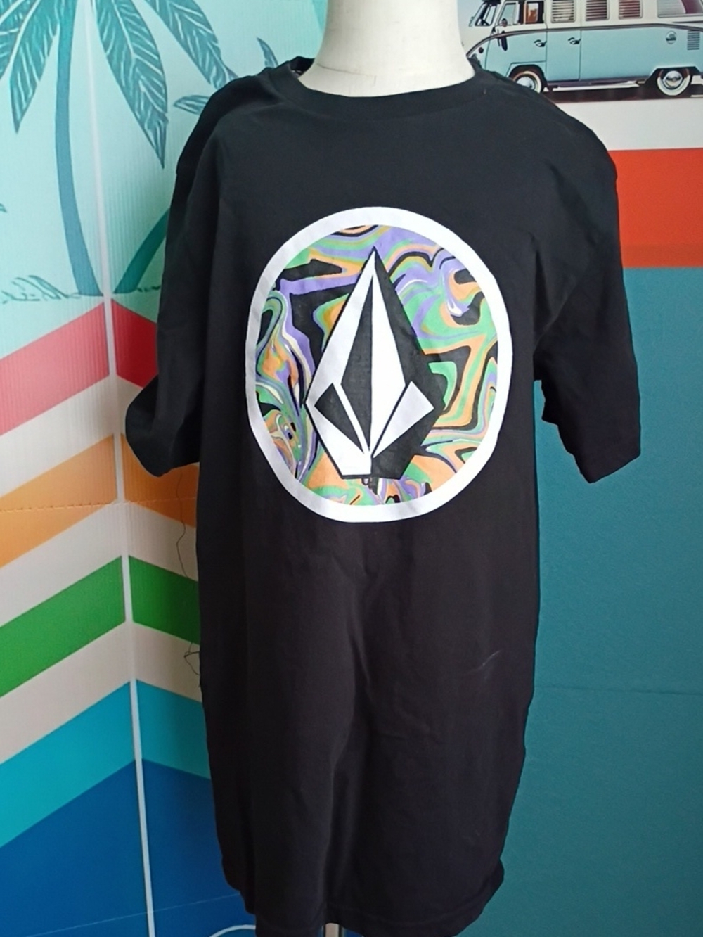 Volcom Black Tee Sz. 10/12 Boy